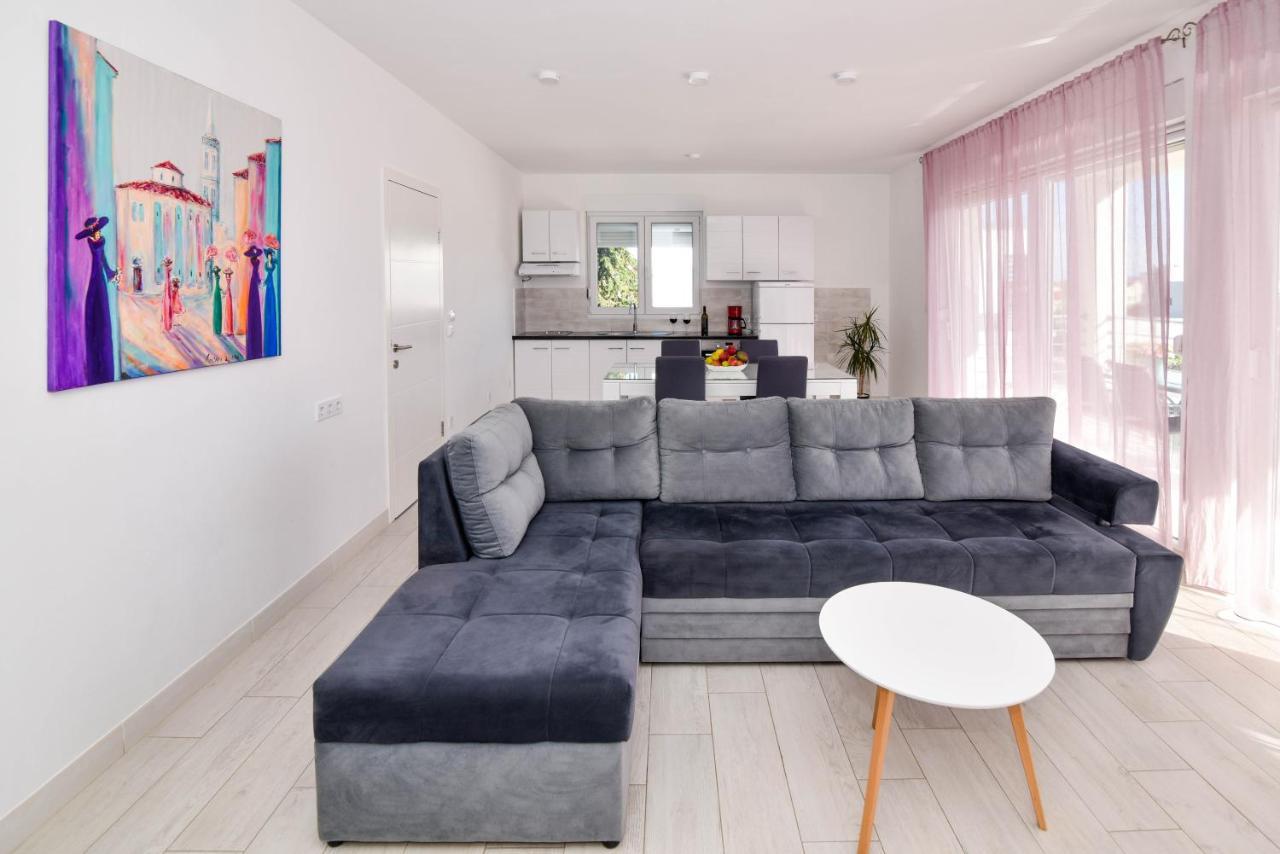 Apartment Deluxe Villa Carlotta زادار المظهر الخارجي الصورة