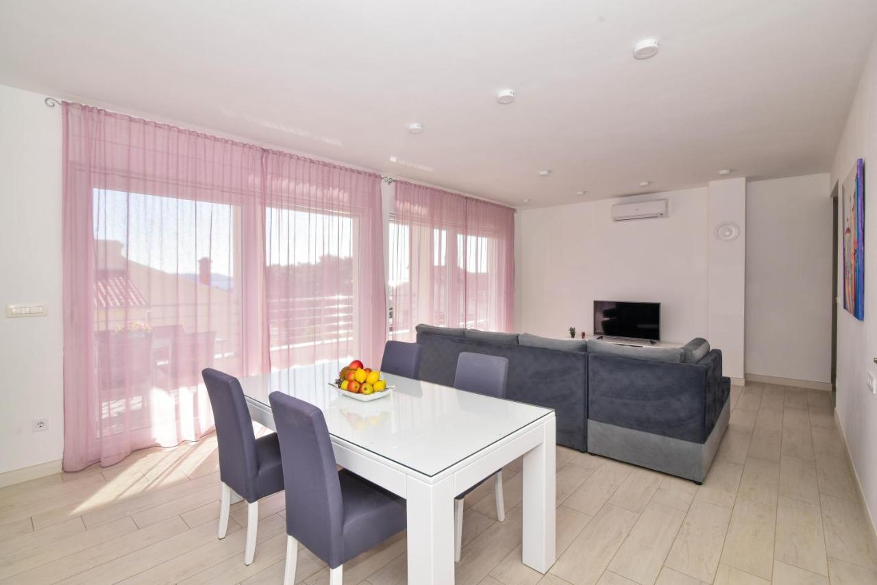 Apartment Deluxe Villa Carlotta زادار المظهر الخارجي الصورة